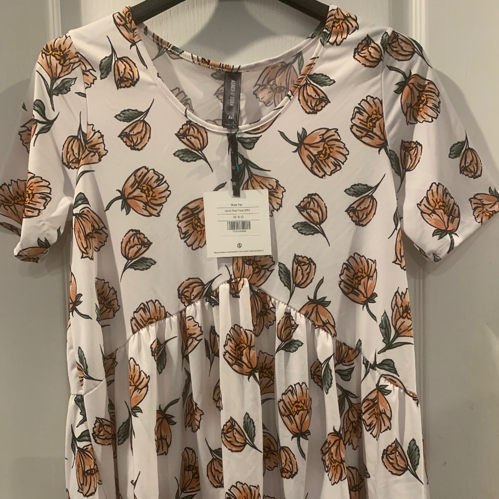 Agnes & Dora Muse Top Vanilla Rose Floral